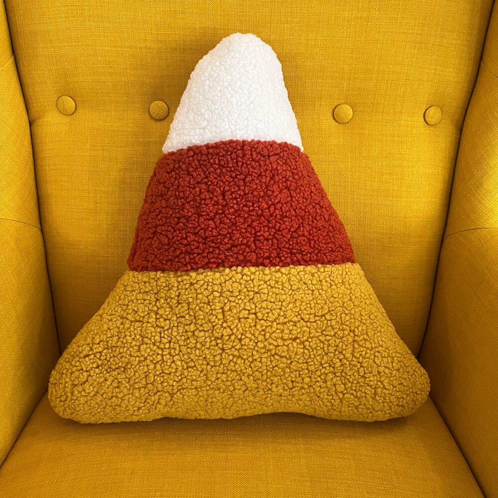 Boucle Teddy Bear Candy Corn Fall Halloween Pillow